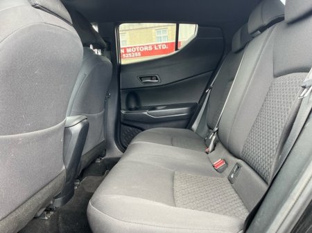 2023 Toyota C-HR - thumbnail 7