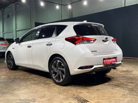 2017 Toyota Auris - thumbnail 5