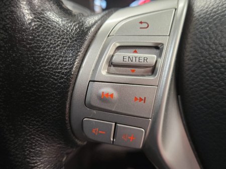 2019 Nissan Navara  thumbnail