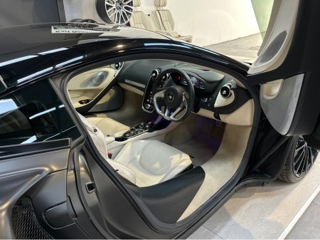 2020 McLaren GT 4.0 V8 TWIN TURBO GRAND TOURER €159,950