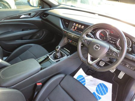 2021 Opel Insignia SRI 1.5D 122PS S/S FWD 6 Speed €19,500 thumbnail