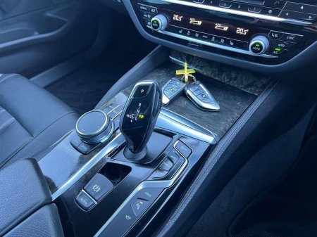 2018 BMW 5 Series - thumbnail 11