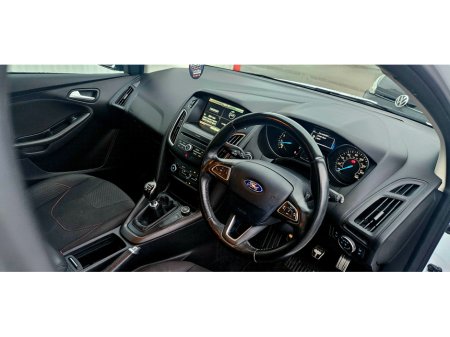 2016 Ford Focus ZETEC S 1.0 ECO 125BHP LOW MILES €9,750 thumbnail
