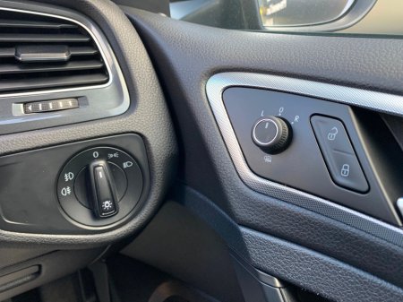 2019 Volkswagen Golf - thumbnail 22