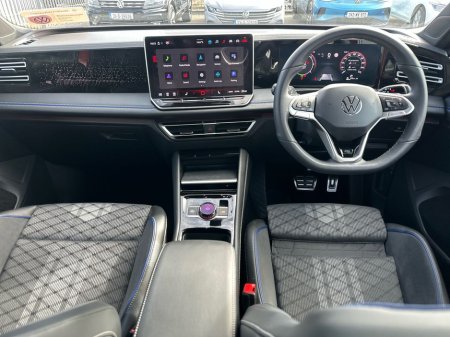 2025 Volkswagen Tiguan - thumbnail 8