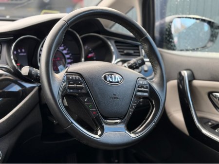 2017 Kia Ceed - thumbnail 11