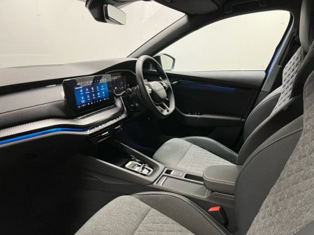 2025 Skoda Octavia - thumbnail 5