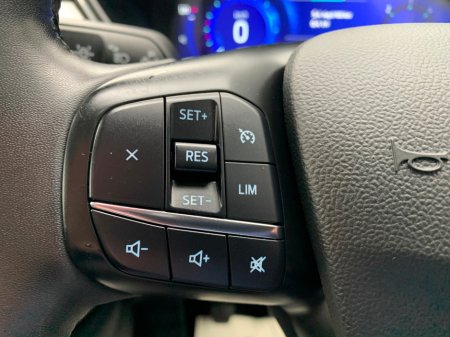 2022 Ford Kuga 1.5 TDCI 120 PS TITANIUM COMMERCIAL // PRICE EXCL. VAT // GREAT CONDITION // FULL SERVICE HISTORY // ONE OWNER // NEW MODEL // €16,662 thumbnail