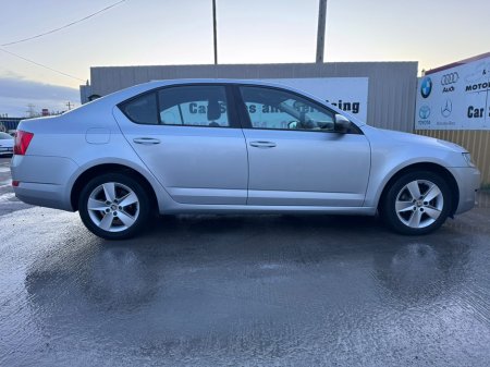 2016 Skoda Octavia AMBITION 1.6 TDI 110HP DSG 4DR €10,950 thumbnail
