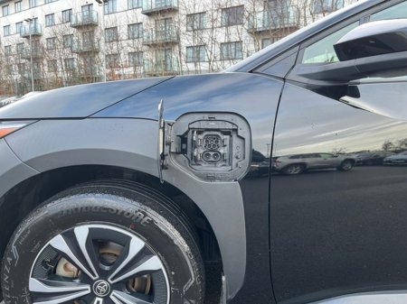 2023 Toyota bZ4X BZ4X SPORT FWD 11KW €31,950 thumbnail