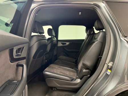 2020 Audi Q7 S LINE 45 TDI 3.0 *7 SEATER* €49,990 thumbnail