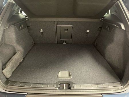 2026 Volvo EC40 - thumbnail 6