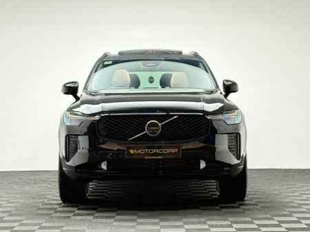 2025 Volvo XC90 - view 2
