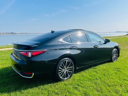 2023 Lexus ES 300 H - thumbnail 7