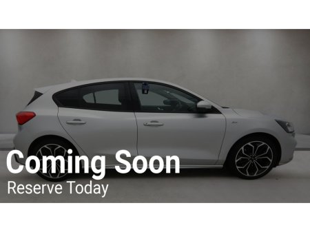 2022 Ford Focus - thumbnail 2