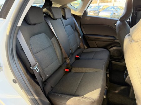 2023 Renault Captur Keyless Entry thumbnail