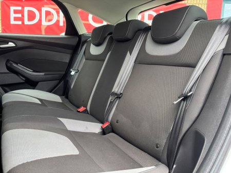 2013 Ford Focus - thumbnail 11