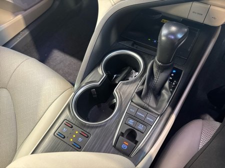 2023 Toyota Camry - thumbnail 16