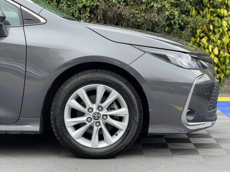 2023 Toyota Corolla - thumbnail 9