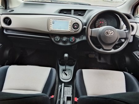 2011 Toyota Vitz 1.0 VVT-i 3Dr Terra €4,750