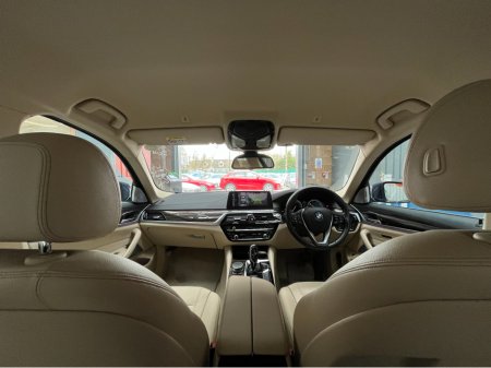 2017 BMW 5 Series - thumbnail 19