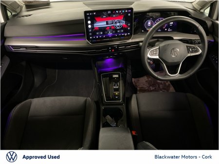 2025 Volkswagen Golf - thumbnail 2