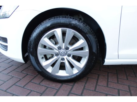 2016 Volkswagen Golf - thumbnail 22