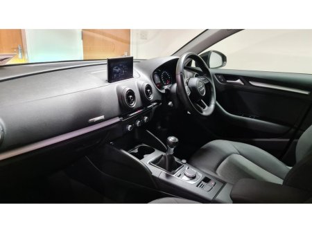 2017 Audi A3 1.0 TFSi SE Sportback 5DR €17,950 thumbnail