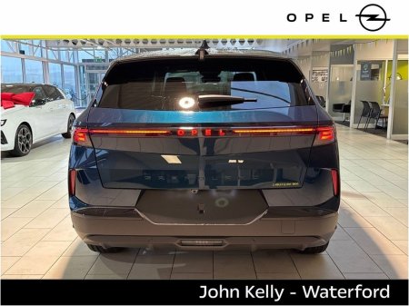 2025 Opel Grandland X GS 1.2 MHEV 136PS €47,885 thumbnail