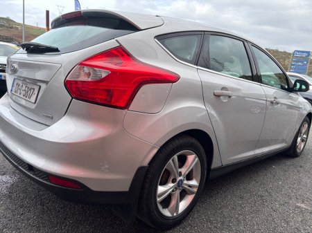 2013 Ford Focus - thumbnail 15