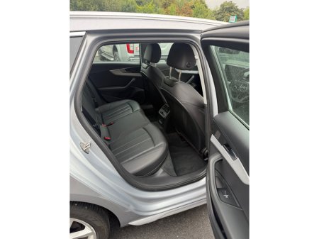 2020 Audi A4 SPORT 35 TDI S-A AVANT €26,995 thumbnail