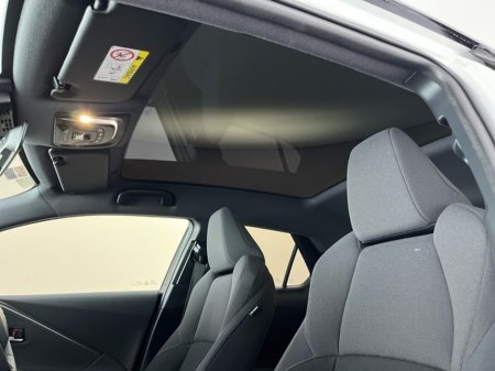 2025 Toyota C-HR C-HR PHEV SPORT+ €39,950 thumbnail