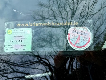 2017 Ford Focus - thumbnail 24