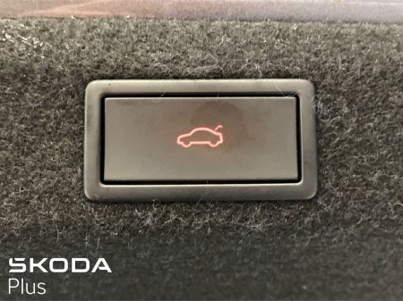 2024 Skoda Octavia - thumbnail 17