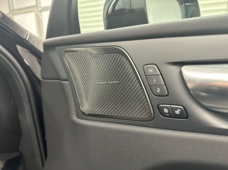 2026 Volvo XC60 - thumbnail 22