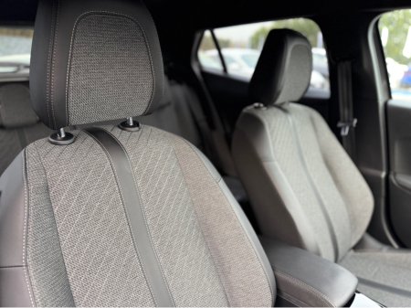 2024 Peugeot 2008 ALLURE - ELECTRIC - AUTO - 12M WARRANTY - CAR: 1601 thumbnail