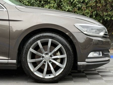 2018 Volkswagen Passat - thumbnail 9