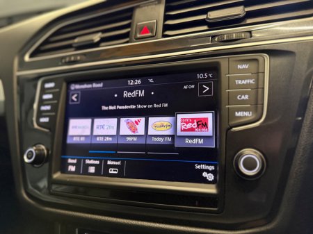 2017 Volkswagen Tiguan - thumbnail 11