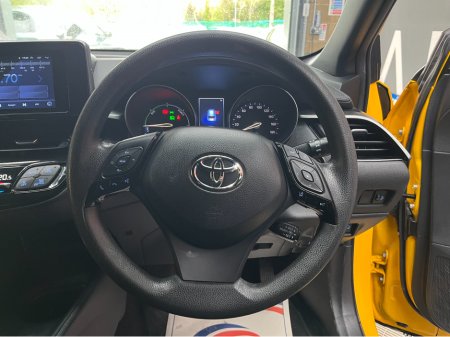 2018 Toyota C-HR - thumbnail 7