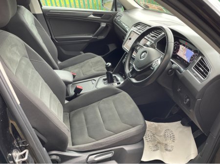 2019 Volkswagen Tiguan - thumbnail 9