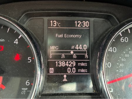 2011 Nissan Qashqai +2 - thumbnail 23