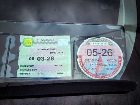 2020 Toyota Vitz - thumbnail 36