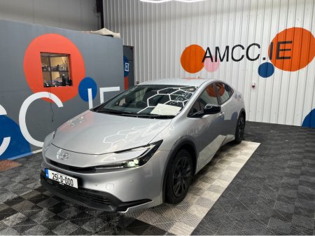 2025 Toyota Prius - thumbnail 5