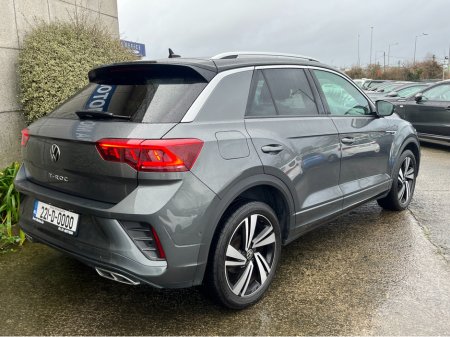 2022 Volkswagen T-Roc R-LINE AUTOMATIC 2.0 DIESEL //HIGH SPEC////HEATED SEATS//ADAPTIVE CRUISE CONTROL//KEYLESS ENTRY//REVERSE CAMERA// €29,950 thumbnail