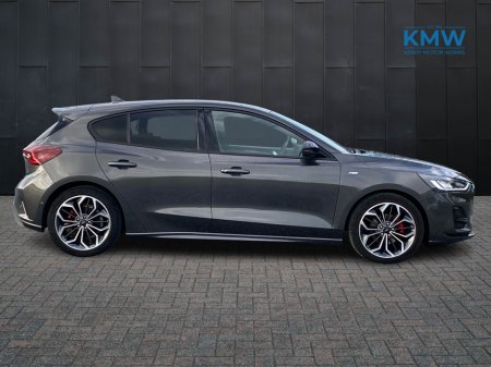 2023 Ford Focus ST-Line X 1.0 MHEV 125BHP... Full leather thumbnail