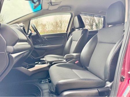 2019 Honda Fit HYBRID!!HIGH SPEC!!ONLY 18K MLS!! €14,900 thumbnail