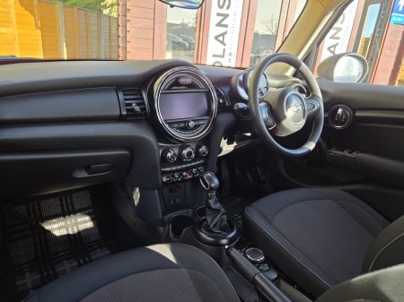 2016 MINI Hatch - thumbnail 24