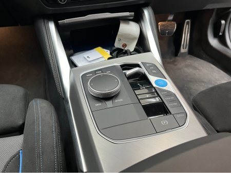 2025 BMW i4 - thumbnail 24