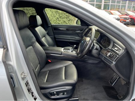 2015 BMW 7 Series 730D M-SPORT EXCLUSIVE AUTOMATIC 3.0 DIESEL //HEAD UP DISPLAY//FULL LEATHER HEATED SEATS//SOFT CLOSE DOORS//SAT NAV// €21,950 thumbnail