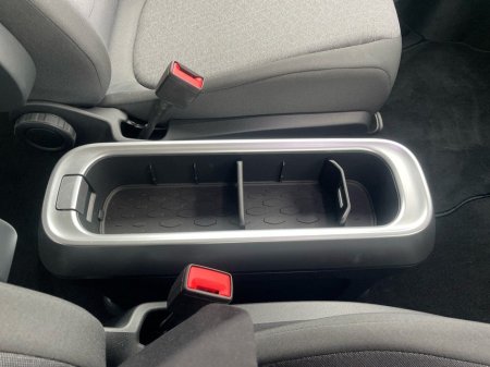 2025 Volkswagen ID.Buzz ID.BUZZ STYLE 86KWH 280BHP LWB €66,975 thumbnail